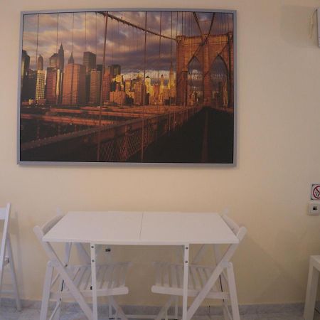 Modern Cozy Apartment In Kalamaria エクステリア 写真